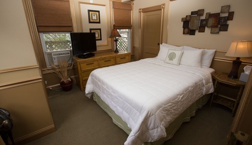 Apartment, 2 Bedrooms, Private Bathroom (Two Bedroom Apartment)
