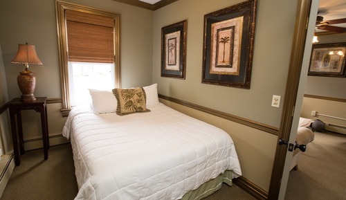 Executive Suite, 1 Queen Bed with Sofa bed, Private Bathroom (Executive Suite)