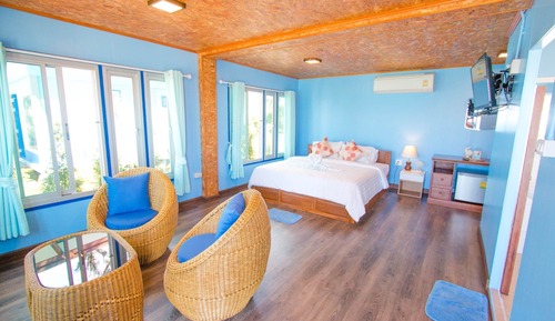 Beach front deluxe with Jacuzzi bathroom