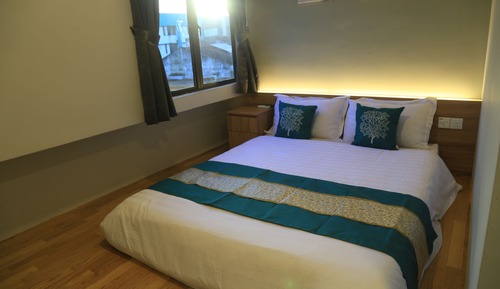 Deluxe Room, 1 Queen Bed