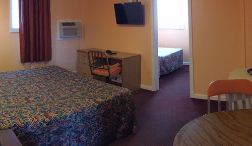 Family Room, 2 Bedrooms