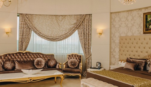Premium Suite