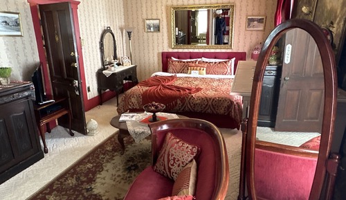 Romantic Suite, 1 King Bed (Room 10)