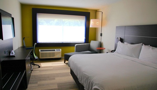 Standard Room, 1 King Bed
