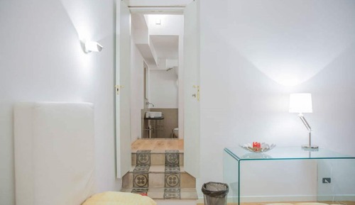 Apartment, 1 Bedroom, Kitchenette, Annex Building