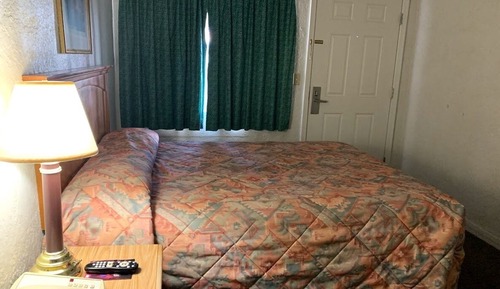 Standard Room, 1 Queen Bed - Second Floor