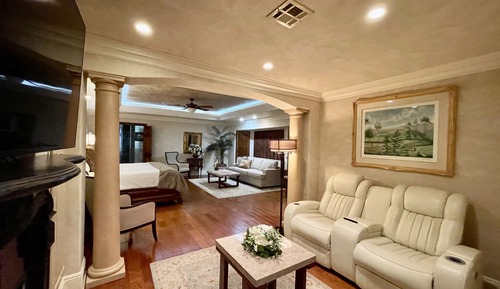 Presidential Room