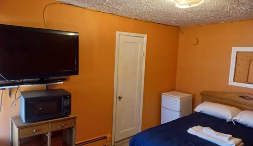 Comfort Single Room, 1 Queen Bed, Ground Floor