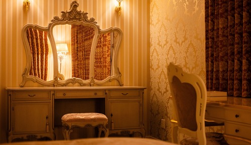Luxury Suite
