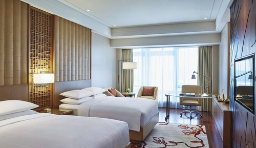 Deluxe Room, 1 King Bed, Smoking, Ocean View