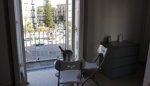 Deluxe Double Room, 1 Queen Bed, Non Smoking, Partial Sea View