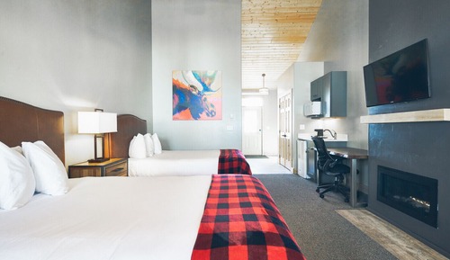 Studio, 2 Queen Beds