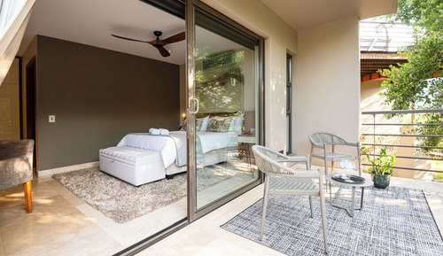 Standard Double Room, 1 Queen Bed (Luxury Queen Room )
