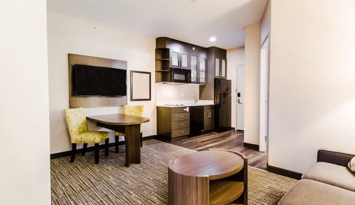 Suite, 1 Bedroom (Walk-In Shower)