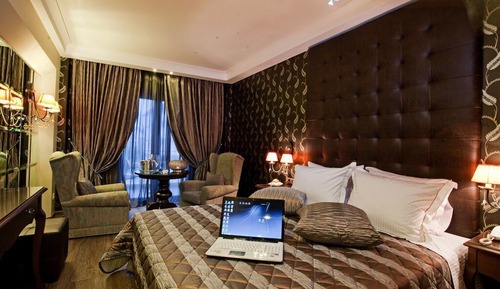 Junior Suite, Pool View