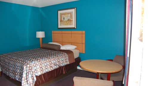 Standard Room, 1 Queen Bed, Non Smoking