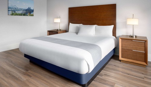 Deluxe Room, 1 King Bed, Non Smoking