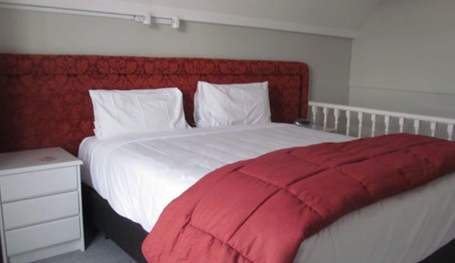 One Bedroom Apartment with Spa