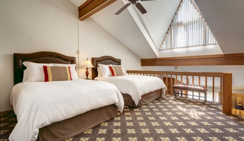 Deluxe Loft (Heather Highlands Inn Pleasantview)