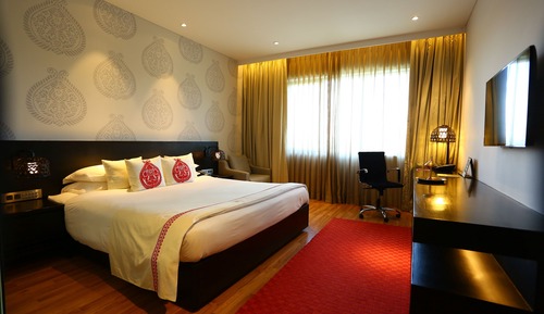 Deluxe Room, 1 King Bed, Hill View (Delight)