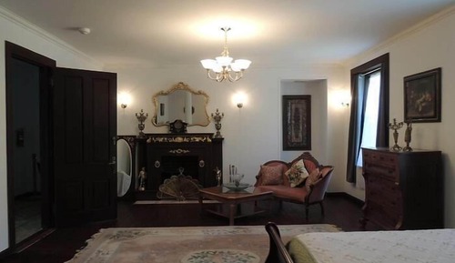 Luxury Suite, 1 King Bed (Renaissance)