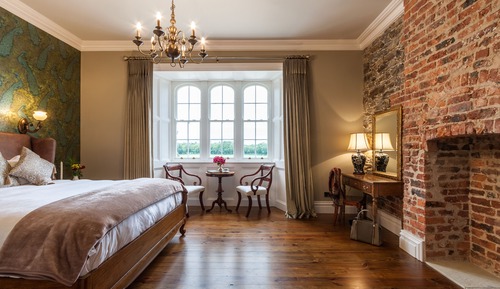 Suite, Private Bathroom (Thornhill)