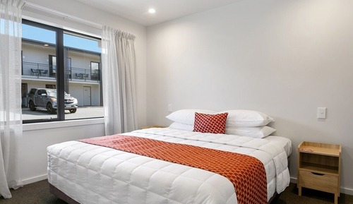 1 Bedroom Spa Suite (Acacia Wing)