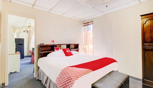 Premium Room, 1 King Bed, Kitchenette