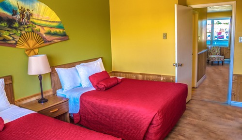 Room, 2 Double Beds, Kitchenette