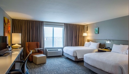 Room, 2 Queen Beds, Accessible, Bathtub (Hearing)