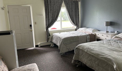 Economy Studio, 2 Double Beds, Private Bathroom, Ground Floor