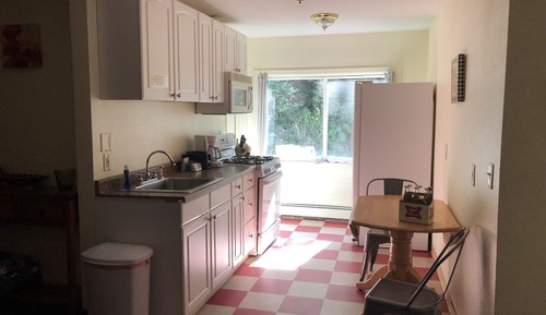 Basic Apartment, 2 Bedrooms, Non Smoking, Mountain View