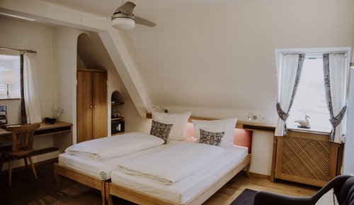 Classic Double Room, 1 King Bed