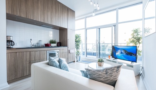 Luxury Condo, 1 Queen Bed, Balcony