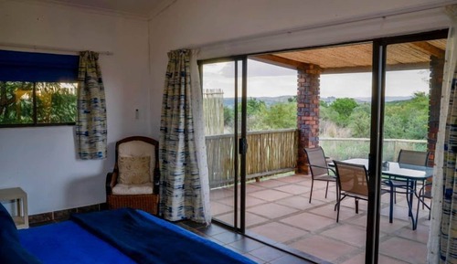 Paperbark Thorn Tree Cottage 