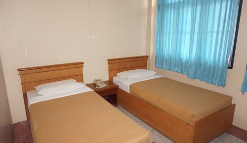 Standard Twin Bed - Fan Room