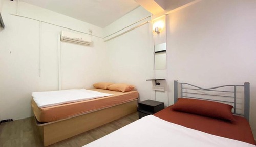 Economy Triple Room