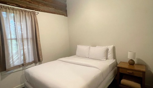 Deluxe Cabin