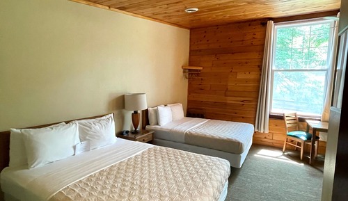 Double Room, 2 Queen Beds, Hill View