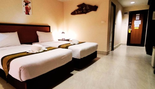Standard Twin Room
