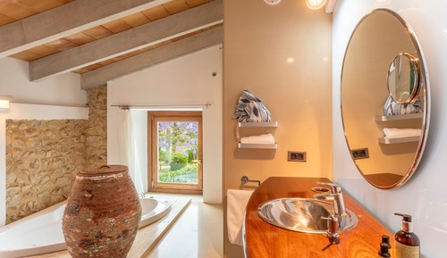Deluxe Suite, Jetted Tub, Sea View
