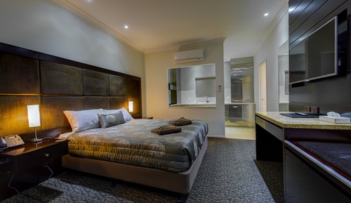Fully Self Contained Room