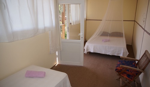 Economy Shared Dormitory, 2 Bedrooms, Mountain View