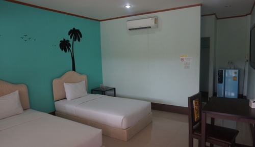 Standard Twin Room