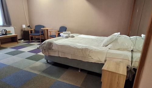 City Twin Room, 2 Twin Beds