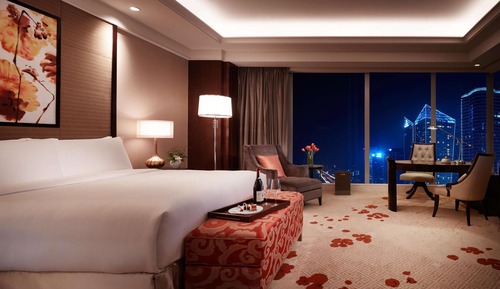 Fairmont Gold, Room, 1 King Bed, Non Smoking
