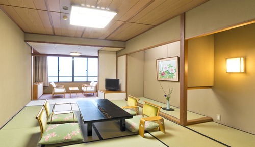 West Wing （Theater Dining-Ai)