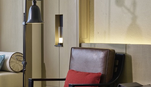 Deluxe Room, 1 King Bed