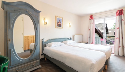 Twin Room, Balcony