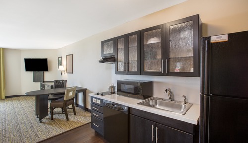 Studio Suite, 1 King Bed, Accessible (Communications, Roll-In Shower)